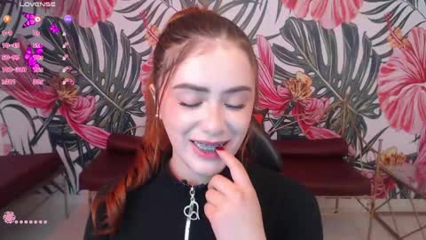 Snapshot of jenni_arango chatting on 05/19/26, 01:28 Jenny online show from 05/19/26, 01:28
