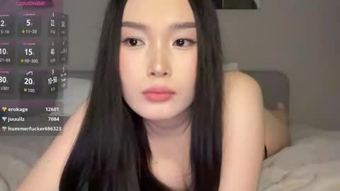 Snapshot of jennie_yung chatting on 02/10/26, 05:33 jennie_yung online show from 02/10/26, 05:33