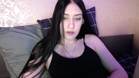 Snapshot of jennifeeeer chatting on 01/12/25, 09:40 Helen online show from 01/12/25, 09:40