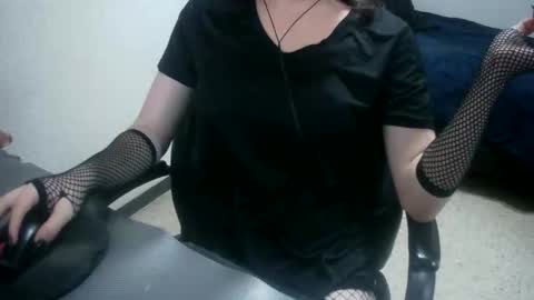 Jennifer online show from 05/18/26, 10:21