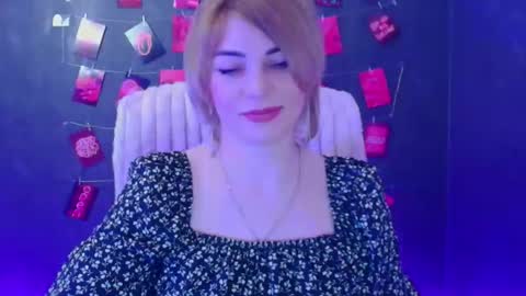 Snapshot of jennifer_cuttie chatting on 03/24/26, 07:08 Jennifer online show from 03/24/26, 07:08