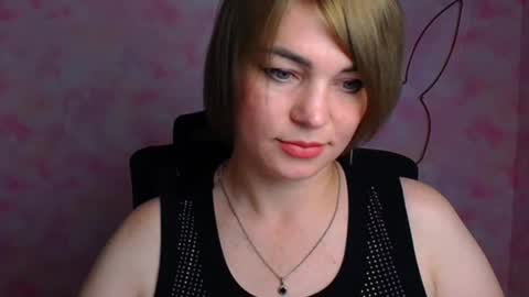 Jennifer online show from 06/25/26, 06:18
