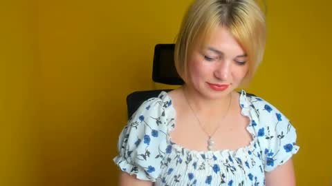 Jennifer online show from 07/17/26, 06:20