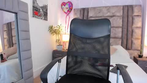 Snapshot of jennifer_garciia chatting on 02/28/26, 08:43 jennifer_garciia online show from 02/28/26, 08:43