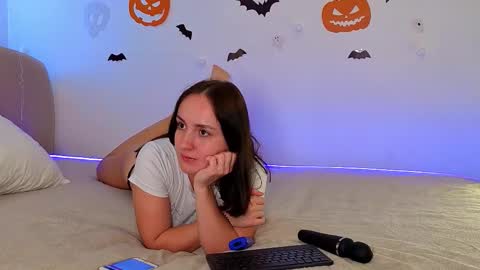 Snapshot of jennifer_greey chatting on 11/04/25, 07:18 jennifer_greey online show from 11/04/25, 07:18