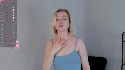 Snapshot of jennifer_mathis chatting on 10/10/25, 08:08 jennifer_mathis online show from 10/10/25, 08:08