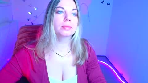 Jennifer online show from 04/26/26, 06:00