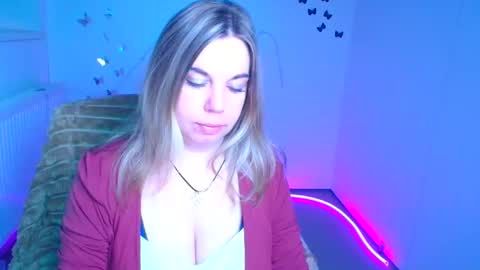 Jennifer online show from 05/04/26, 05:58