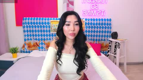 Jennifer online show from 09/30/25, 07:46