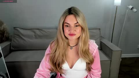 Snapshot of jennifer_perezz chatting on 06/02/26, 05:15 Jennifer Perezz online show from 06/02/26, 05:15