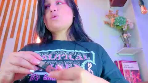 Jennifer vega  online show from 10/13/25, 09:48