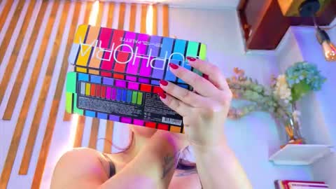 Jennifer vega  online show from 11/12/25, 10:09