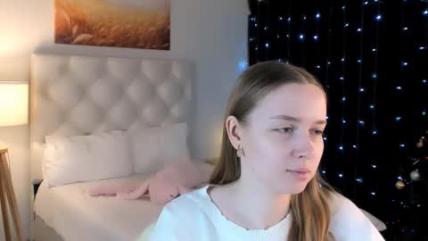 Snapshot of jennifergraces chatting on 01/14/26, 12:22 Jennifer online show from 01/14/26, 12:22