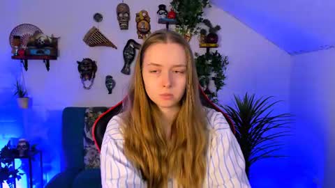 Snapshot of jennifergraces chatting on 07/03/26, 01:17 Jennifer online show from 07/03/26, 01:17