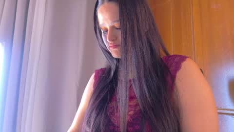 Jennifer vega  online show from 04/28/26, 03:11