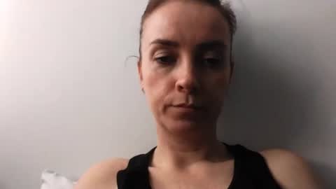 Snapshot of jenniferxsweet chatting on 06/15/26, 02:19 JenniferXSweet online show from 06/15/26, 02:19