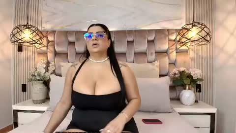 Snapshot of jennsexy_ chatting on 07/25/26, 07:33 Jennsexy online show from 07/25/26, 07:33