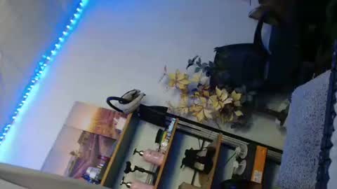 Snapshot of jenny20_xxx chatting on 05/02/26, 05:34 PRETTY JENNY online show from 05/02/26, 05:34