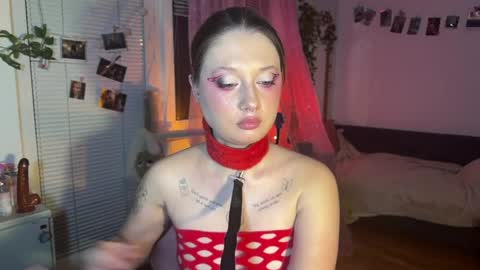 Jennifer Jenny Darling   online show from 05/06/26, 06:13