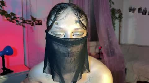 Jennifer Jenny Darling   online show from 05/11/26, 06:16