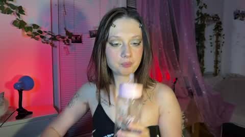 Jennifer Jenny Darling   online show from 05/12/26, 07:00