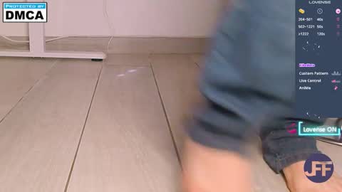 Jenny online show from 11/03/25, 11:33