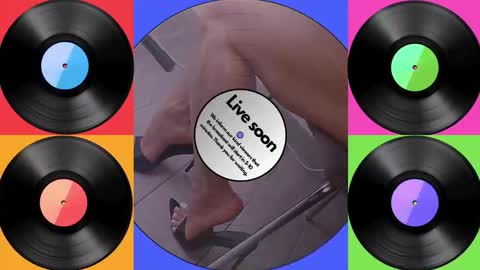 Jenny online show from 11/16/25, 10:48