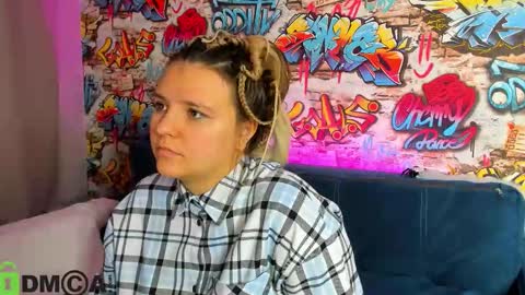 Jenny online show from 11/03/25, 01:08