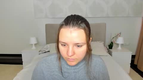 Jenny online show from 11/06/25, 09:21