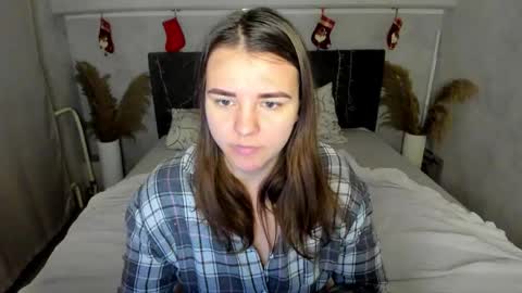 Snapshot of jenny_jimmy chatting on 02/13/26, 01:23 Jenny online show from 02/13/26, 01:23