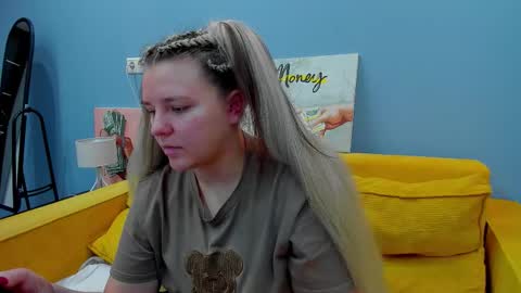 Snapshot of jenny_jimmy chatting on 02/21/26, 02:45 Jenny online show from 02/21/26, 02:45