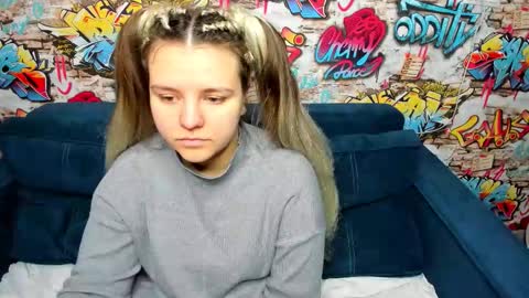 Snapshot of jenny_jimmy chatting on 02/26/26, 01:26 Jenny online show from 02/26/26, 01:26