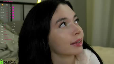 Snapshot of jenny_lylu chatting on 10/17/25, 12:14 Ori online show from 10/17/25, 12:14