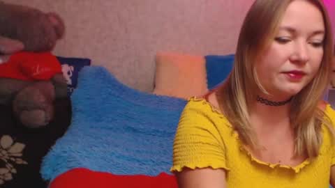 Snapshot of jenny_oliviawow chatting on 10/08/25, 04:26  All the most interesting in private.  my room for my smile  online show from 10/08/25, 04:26