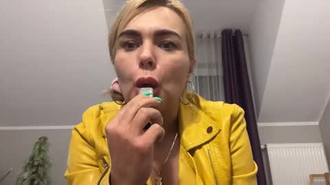 Jenny online show from 01/24/25, 11:48