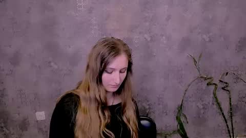 jenny_smille_ online show from 05/19/26, 08:20