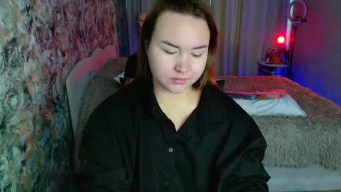 Snapshot of jennyattal chatting on 11/05/25, 03:28 Jenny online show from 11/05/25, 03:28