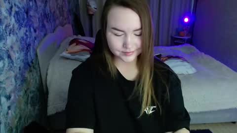 Snapshot of jennyattal chatting on 12/04/25, 08:01 Jenny online show from 12/04/25, 08:01