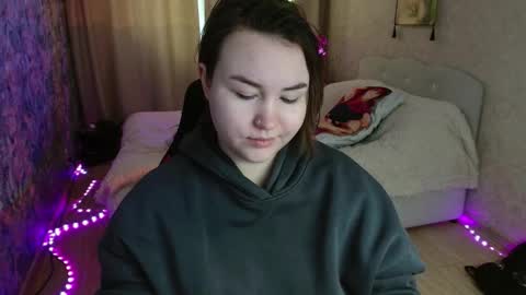 Snapshot of jennyattal chatting on 03/12/26, 04:18 Jenny online show from 03/12/26, 04:18