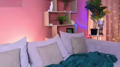 jennyfer_me online show from 04/17/26, 12:41