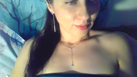 Snapshot of jennyferdoe chatting on 12/17/24, 02:22 jennyferdoe online show from 12/17/24, 02:22