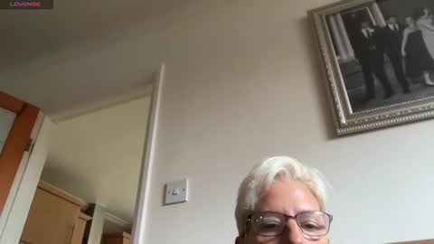 JennyHazel online show from 10/13/25, 10:15