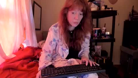 Jenn -  come to my onlyfans online show from 01/10/26, 04:53