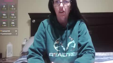 Snapshot of jenroses82 chatting on 04/11/26, 12:26 jenroses82 online show from 04/11/26, 12:26