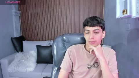 Snapshot of jeremias_1 chatting on 05/13/26, 01:19 JEREMIAS online show from 05/13/26, 01:19