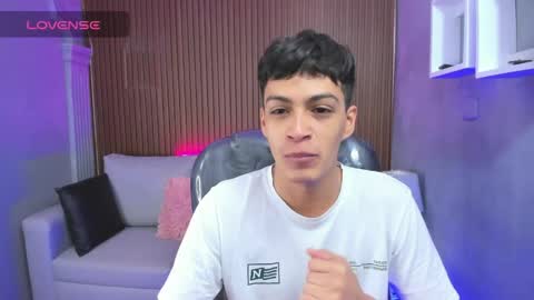 Snapshot of jeremias_1 chatting on 06/09/26, 01:12 JEREMIAS online show from 06/09/26, 01:12