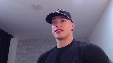 Snapshot of jeremy_lane chatting on 12/15/24, 03:31 Jeremy lane online show from 12/15/24, 03:31