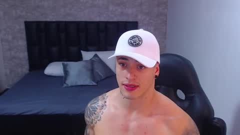 Snapshot of jeremy_lane chatting on 12/24/24, 05:44 Jeremy lane online show from 12/24/24, 05:44