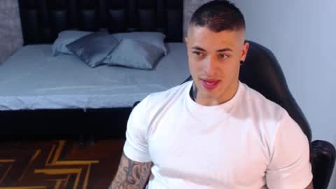 Snapshot of jeremy_lane chatting on 02/26/25, 09:27 Jeremy lane online show from 02/26/25, 09:27