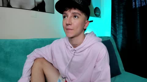 Snapshot of jeremy_salvatore_ chatting on 12/04/24, 09:57 jero independent model online show from 12/04/24, 09:57